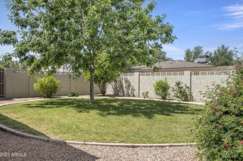 210 Butler Dr, Phoenix AZ 85051-4649 exterior