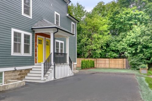 40 Margaret St, Arlington MA 02474-8825 exterior