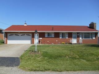 4611 8th St, Canton, OH 44708-3507