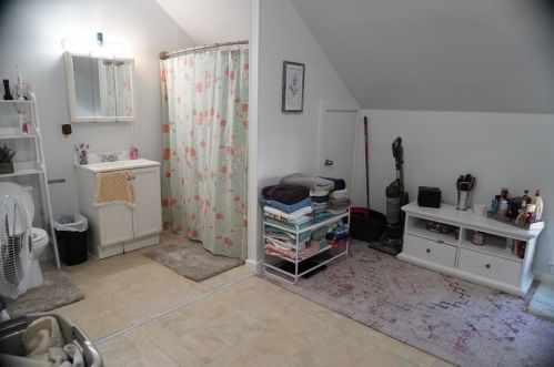 192 Barnaby St, Fall River MA 02720-3556 exterior