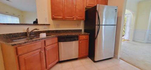 300 Sunderland Way, Stockbridge GA 30281-7958 exterior