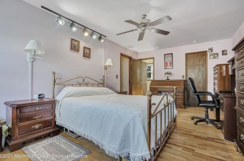 11 Red Cedar Ct, Jackson Twp NJ 08527-1351 exterior