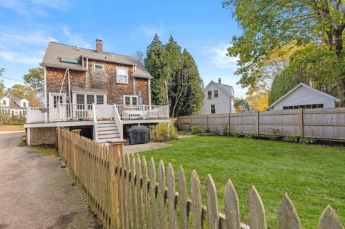 257 Hersey St, Hingham MA 02043-4605 exterior