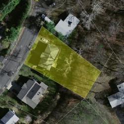 55 Grace Rd, Newton MA  02459-3450 aerial view