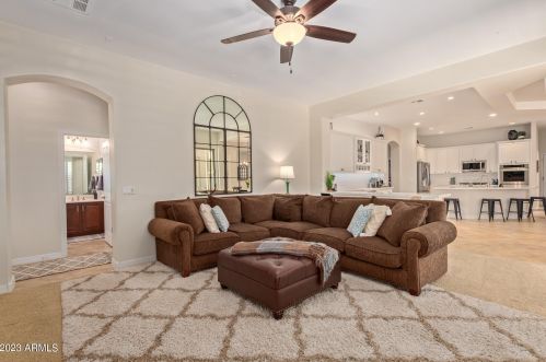 26518 51st Dr, Phoenix AZ  85083-1274 exterior