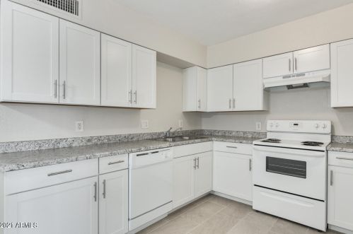 612 28 St, Phoenix AZ 85008-5002 exterior