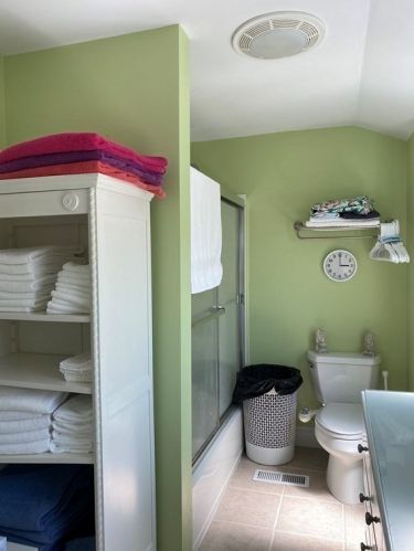 72 Everett St, Arlington MA 02474-6904 exterior