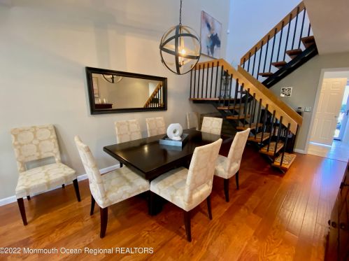 31 Ann Ct, Tinton Falls NJ  07724-3000 exterior