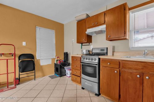 2416 Coolidge St, Phoenix AZ 85015-4016 exterior