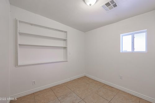 3139 65th Ave, Phoenix AZ 85033-1601 exterior