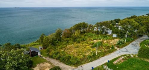 120 Bay Shr Dr, Plymouth MA 02360-2005 exterior