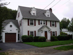 22 Olde Field Rd, Newton, MA 02459-2733