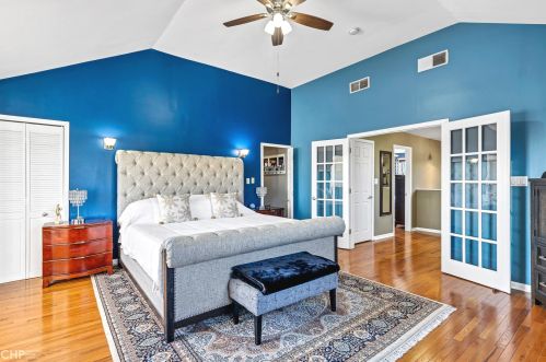 2614 Oak Park Ave, Forest View IL 60402-2533 exterior