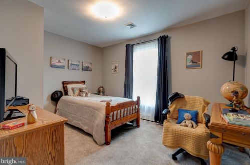 1157 Mantua Pike, West Deptford NJ 08097-1229 exterior