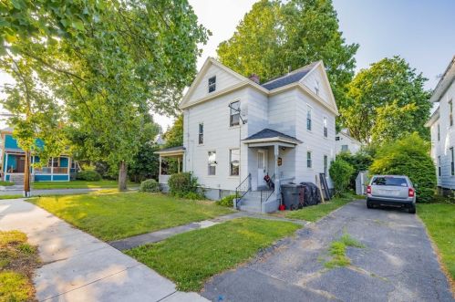 58 Holland Ave, Montgomery, MA 01085-3734