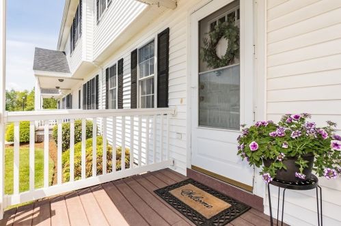 23 Leah Cir, Methuen, MA 01844-6566