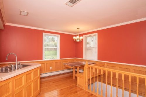 94 Langley St, Fall River MA 02720-4004 exterior