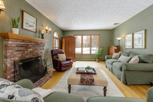 1 Assabet Xing, Acton MA 01720-5237 exterior