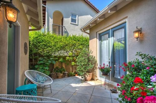 11 Oroville, Irvine CA 92602-0922 exterior