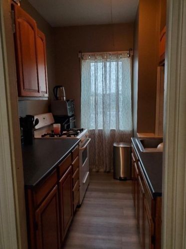 335 Ashley Blvd, New Bedford MA 02746-1864 exterior