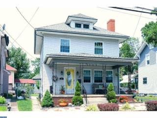 51 Lupton Ave, West Deptford, NJ 08096-5901