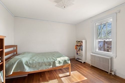 404 Blue Hl Ave, Milton MA 02186-1037 exterior