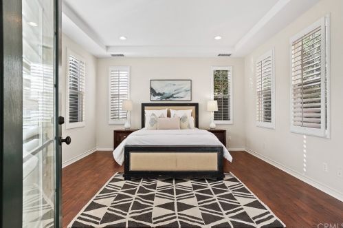 17 Buellton, Irvine CA 92602-2032 exterior