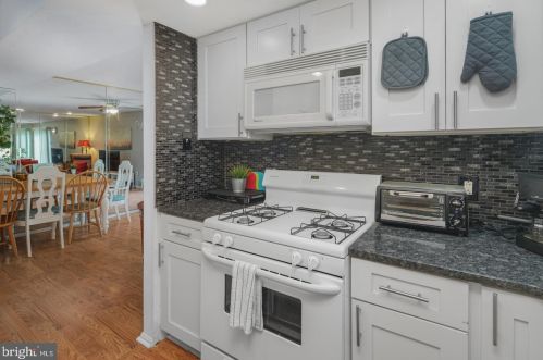 740 20th St, Philadelphia PA  19130-2004 exterior