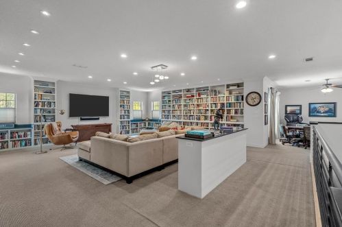 2455 Halloran St, Fort Worth TX 76107-6631 exterior