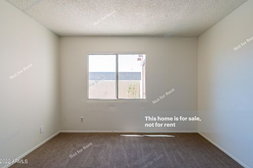 5426 Belleview St, Phoenix AZ 85043-1703 exterior