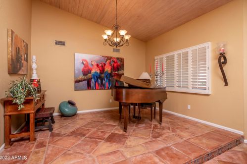 3412 Dunlap Ave, Phoenix AZ 85020-3024 exterior