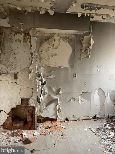 1923 20 St, Philadelphia PA 19145-2801 exterior