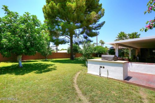 6212 14 Pl, Phoenix AZ 85014-1737 exterior