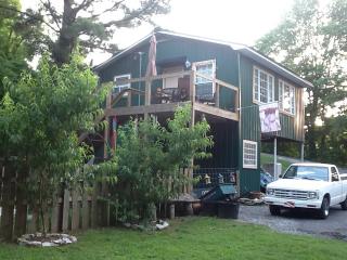 10 Orchard Hill Rd, Fayetteville, TN 37334-6363