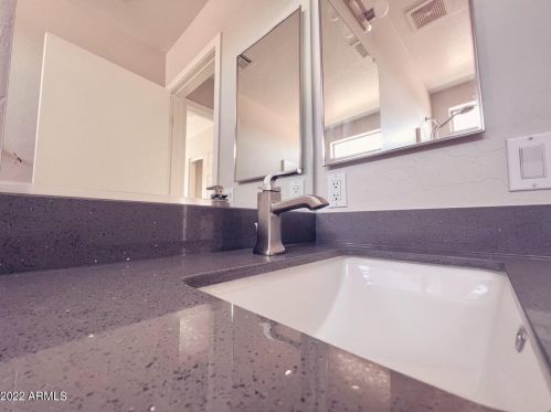 5825 31st Dr, Phoenix AZ  85041-4304 exterior