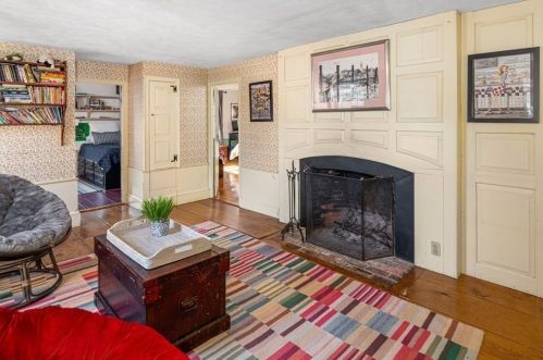 691 River St, Hingham MA 02061-2214 exterior