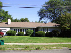 83 Wendell Rd, Newton, MA 02459-2946