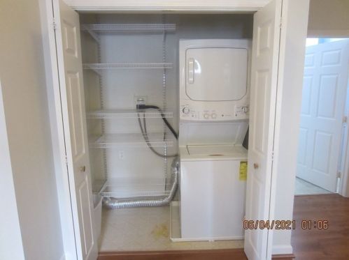 7 Assinippi Ave, Hingham MA 02061-2441 exterior