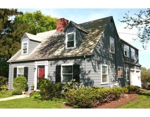 1 Morton Rd, Arlington MA  02476-7921 exterior