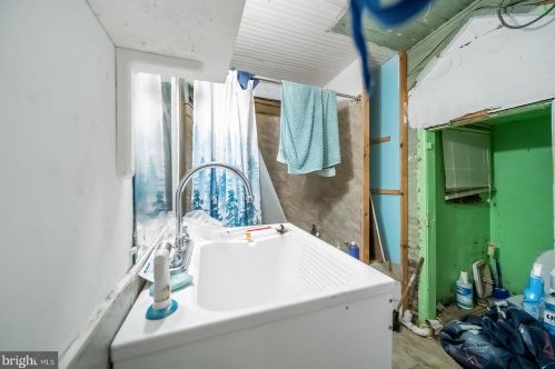 4841 Germantown Ave, Philadelphia PA 19133-1808 exterior