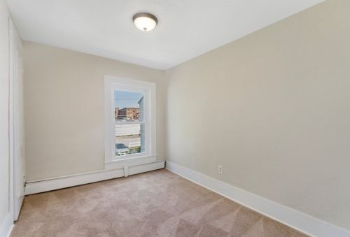 20 Pine St, Royalston MA  01331-2823 exterior