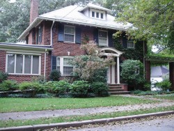 192 Nehoiden Rd, Newton, MA 02468-1344