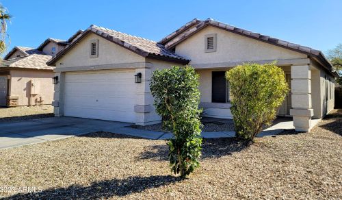 6341 Chickasaw St, Phoenix, AZ 85043-5750