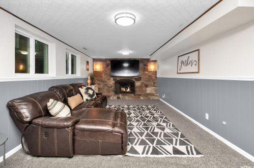 1716 Paulista Way, Sandy UT 84093-6847 exterior