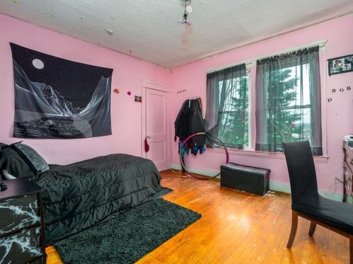 50 Harlem St, Worcester MA 01610-2148 exterior