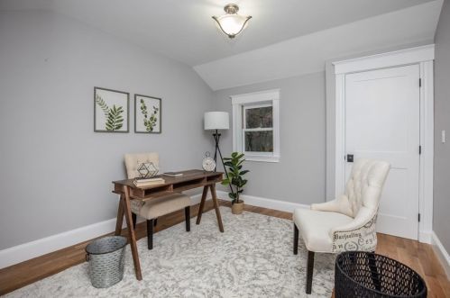 77 Hodge Rd, Arlington MA  02474-1933 exterior