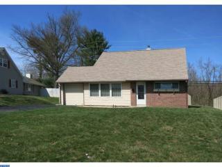 50 Camellia Rd, Levittown PA  19057-1724 exterior