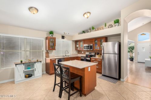 4342 Abraham Ln, Phoenix AZ  85050-6895 exterior