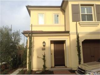 116 Oasis, Irvine CA  92620-7315 exterior