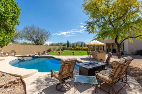 25311 51 Dr, Phoenix AZ 85035-1901 exterior